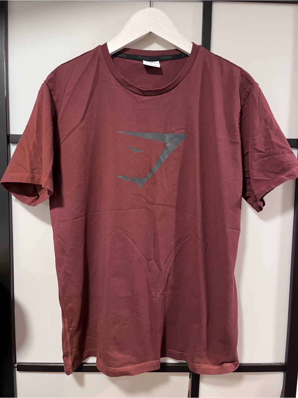 Gymshark Men's Maroon Logo Short Sleeve Tee Size Large
